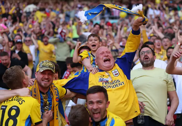 Southampton fans celebrate