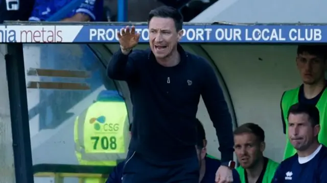 York manager Stuart Maynard