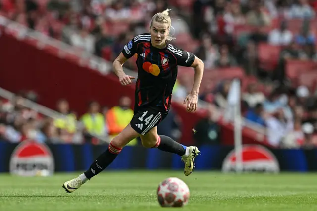 Ada Hegerberg eyes the ball