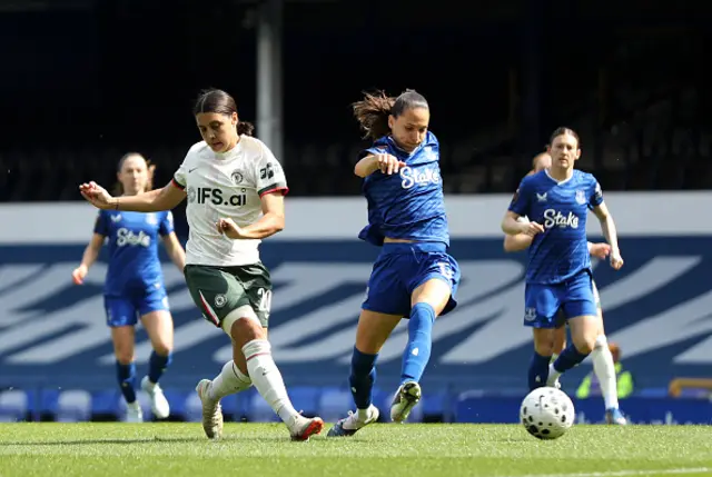 Sam Kerr of Chelsea scores her team's first goal