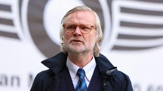 Dundee manager Steven Pressley