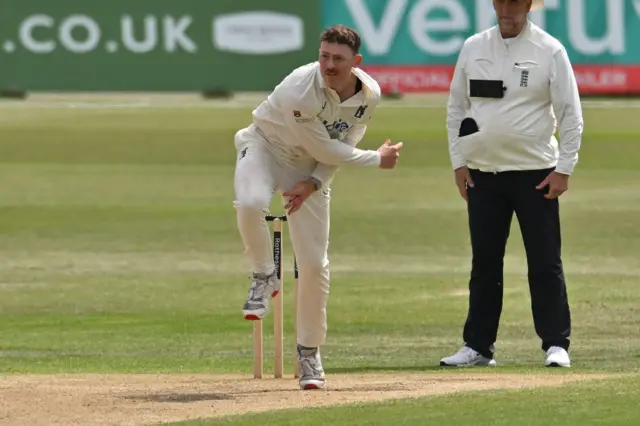 Rob Yates bowling