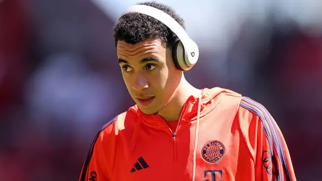 Jamal Musiala pre-match