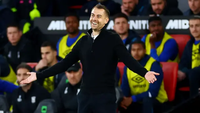 Southampton head coach Tonda Eckert appeals with his arms outstretched