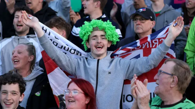 Forest Green fan