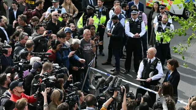 Mark Rowley and Sarah Sackman speaking to the media in Golders Green