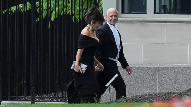 Jeff Bezos and Lauren Sanchez