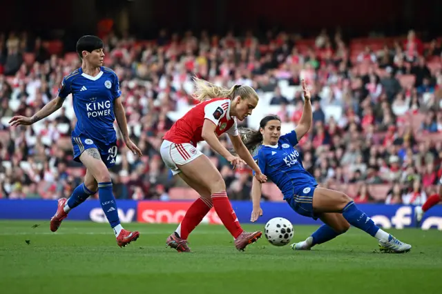 Smilla Holmberg scores for Arsenal