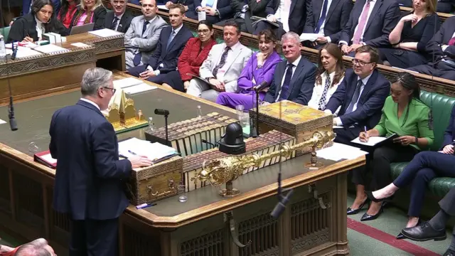 Starmer responds to a question from Badenoch in the Commons
