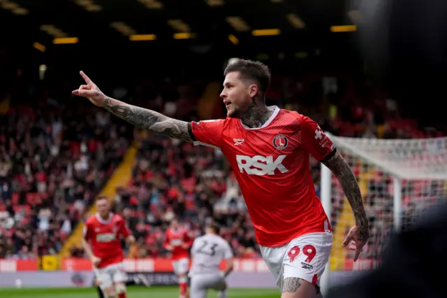 Lyndon Dykes celebrates equalising for Charlton against Bristol City