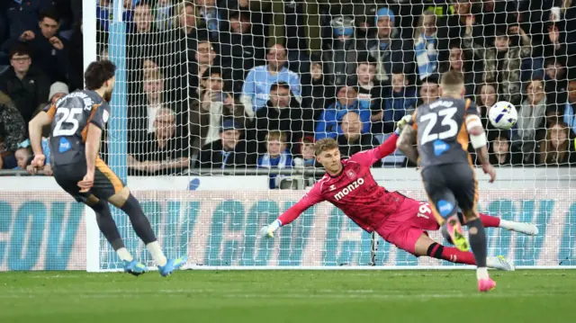 Ben Brereton Diaz converts from the penalty spot