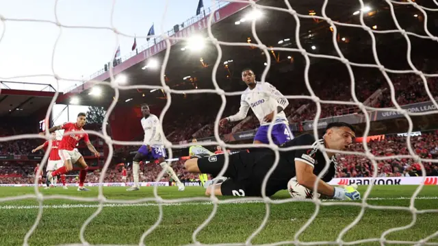 Nottm Forest vs Aston Villa : la rencontre qui retient son souffle — image 6