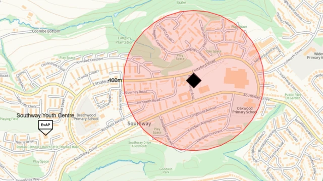 A red circle outlining where the cordon is in place.