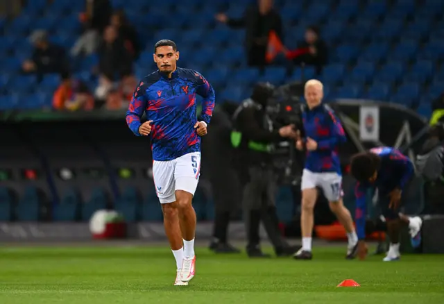 Palace warm up
