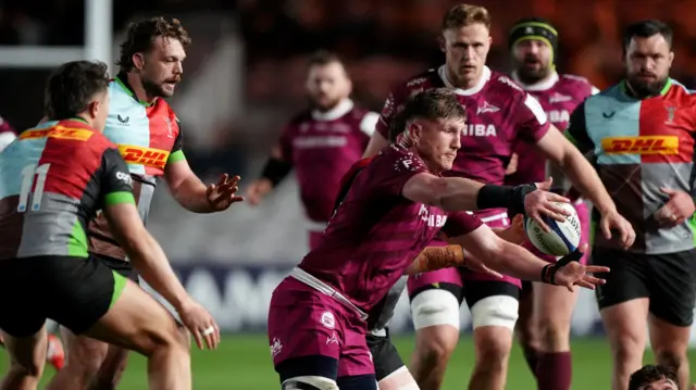 Sale grasp for the loose ball