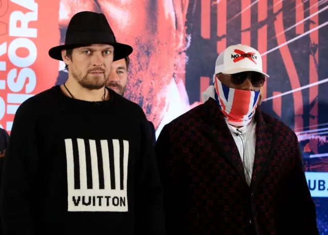Oleksandr Usyk and Derek Chisora