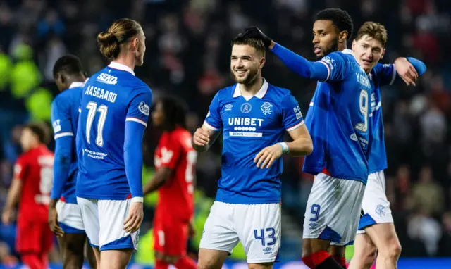 Rangers need a win to end the day at the summit