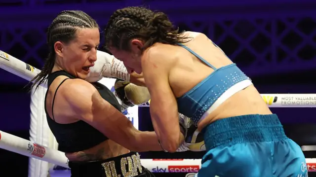 Michaela Kotaskova punches Chantelle Cameron