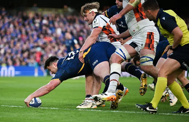 Thomas Clarkson scores a try