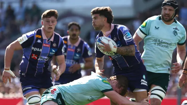 Bordeaux v Leicester match action