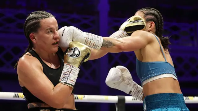 Kotaskova punches Cameron