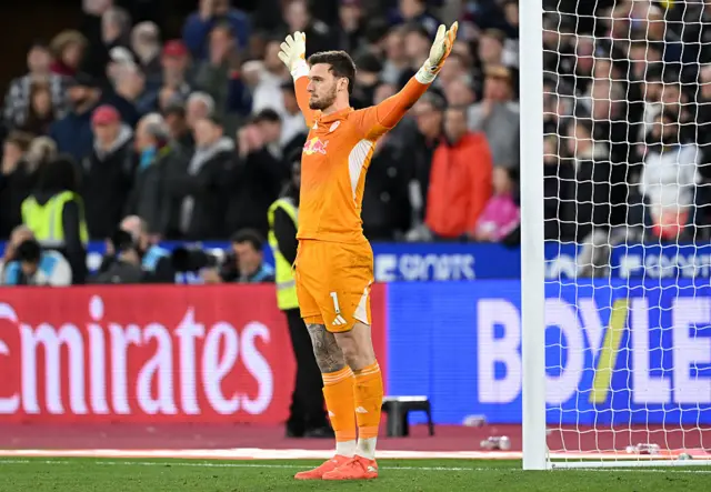 FT: West Ham 2-2 Leeds (2-4 on penalties)