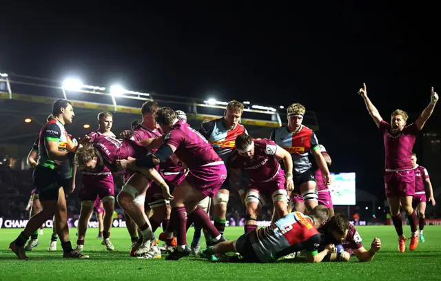 Sale Sharks celebrate a try