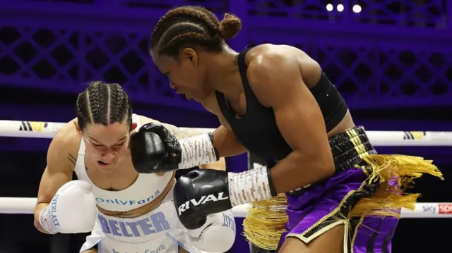 Caroline Dubois punches Terri Harper