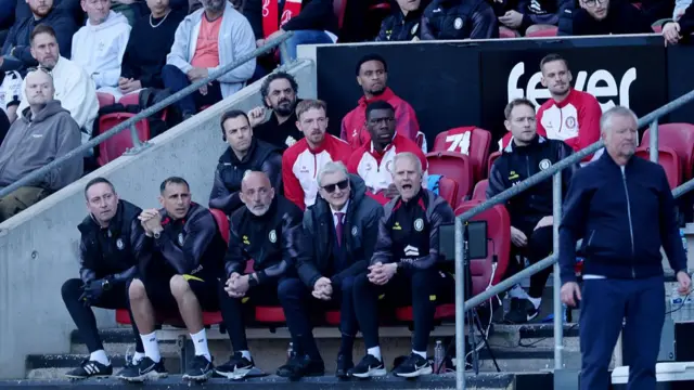 Roy Hodgson on the bench