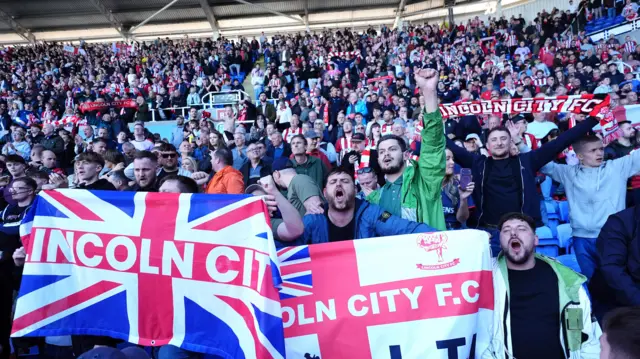 Lincoln fans celebrate