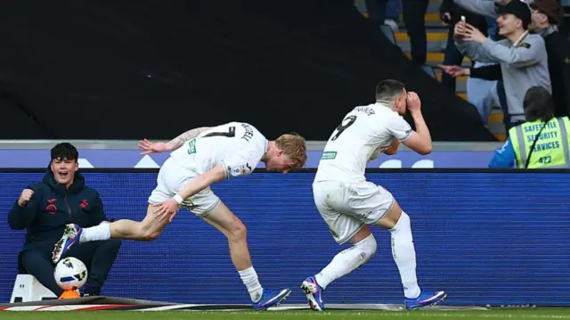 Zan Vipotnik celebrates his and Swansea's second goal