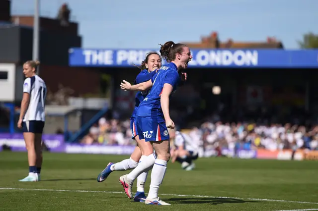 Veerle Buurman celebrates
