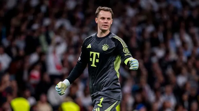 Neuer celebrating