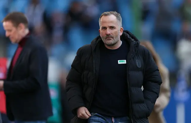 Head coach Manuel Baum of FC Augsburg looks on during the Bundesliga match