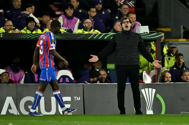 Fiorentina boss complaining on the sidelines