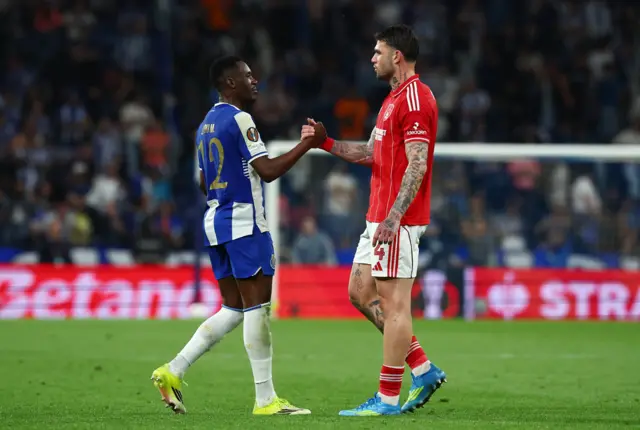 Porto and Forest players shake hands at the end