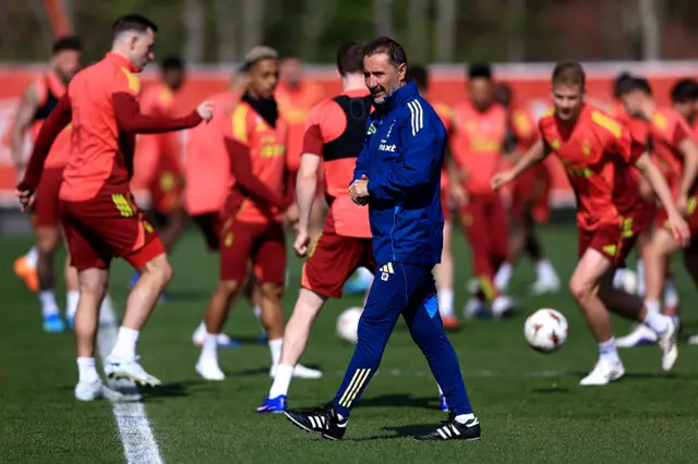 Pereira leads Forest training