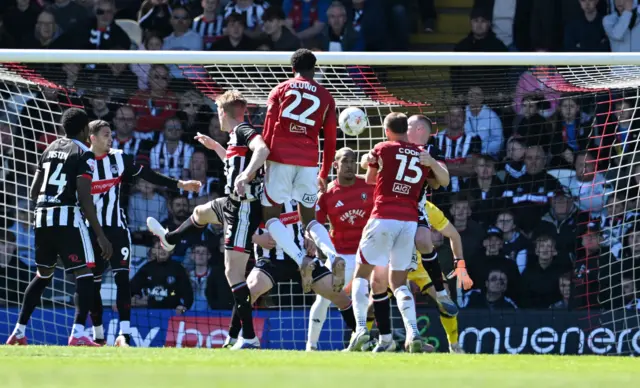 Salford score their second goal
