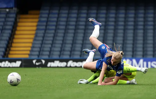 Khiara Keating tangles with Aggie Beever-Jones