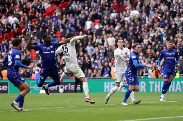 Mani Dieseruvwe of Rochdale scores his team's second goal