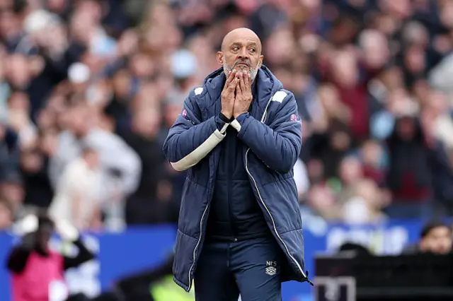 Nuno Espirito Santo reacts