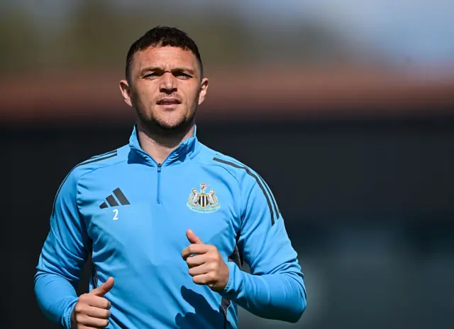 Kieran Trippier running