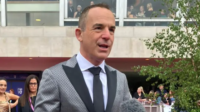 Money expert Martin Lewis answers questions on red carpet