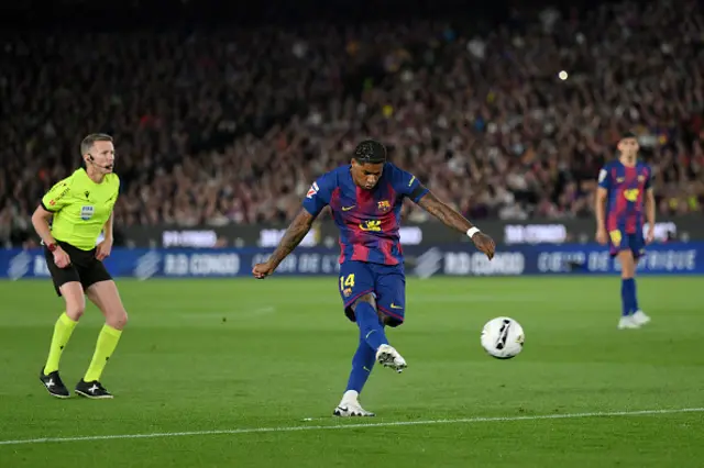 Marcus Rashford of FC Barcelona scores his team's first goal