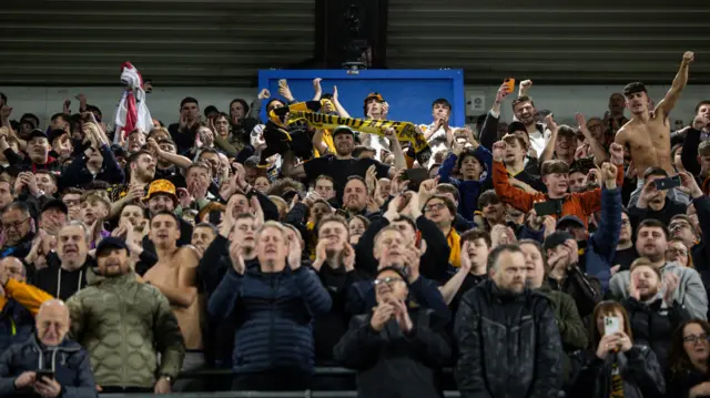 Hull fans celebrate