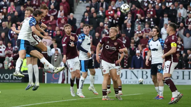 Frankie Kent scores