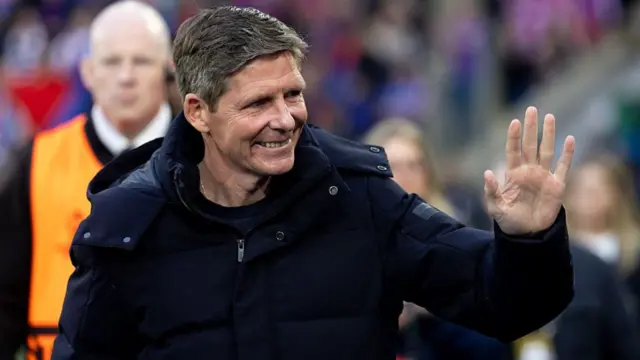 Oliver Glasner manager of Crystal Palace waves fans