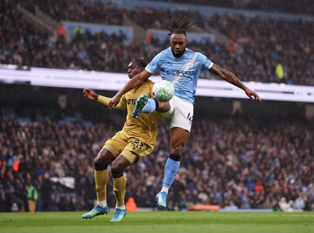 Antoine Semenyo of Manchester City controls the ball