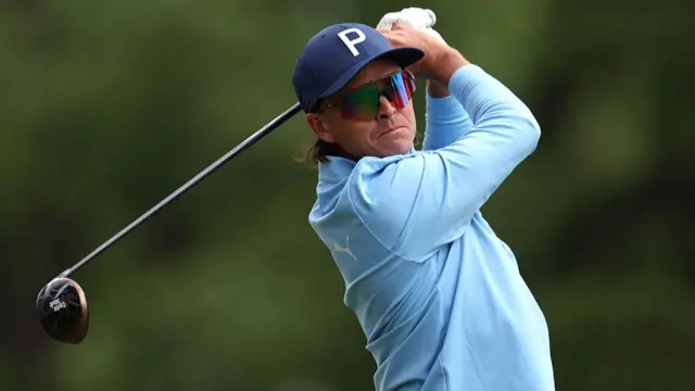 Rickie Fowler with his futuristic sunglasses