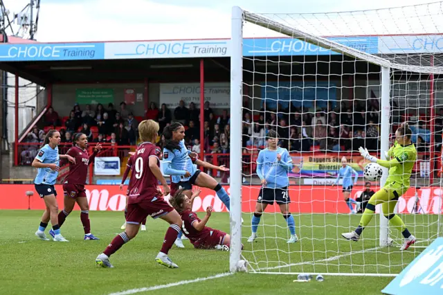 Jade Rose scores for Man City